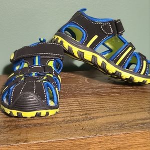 Boys sandals